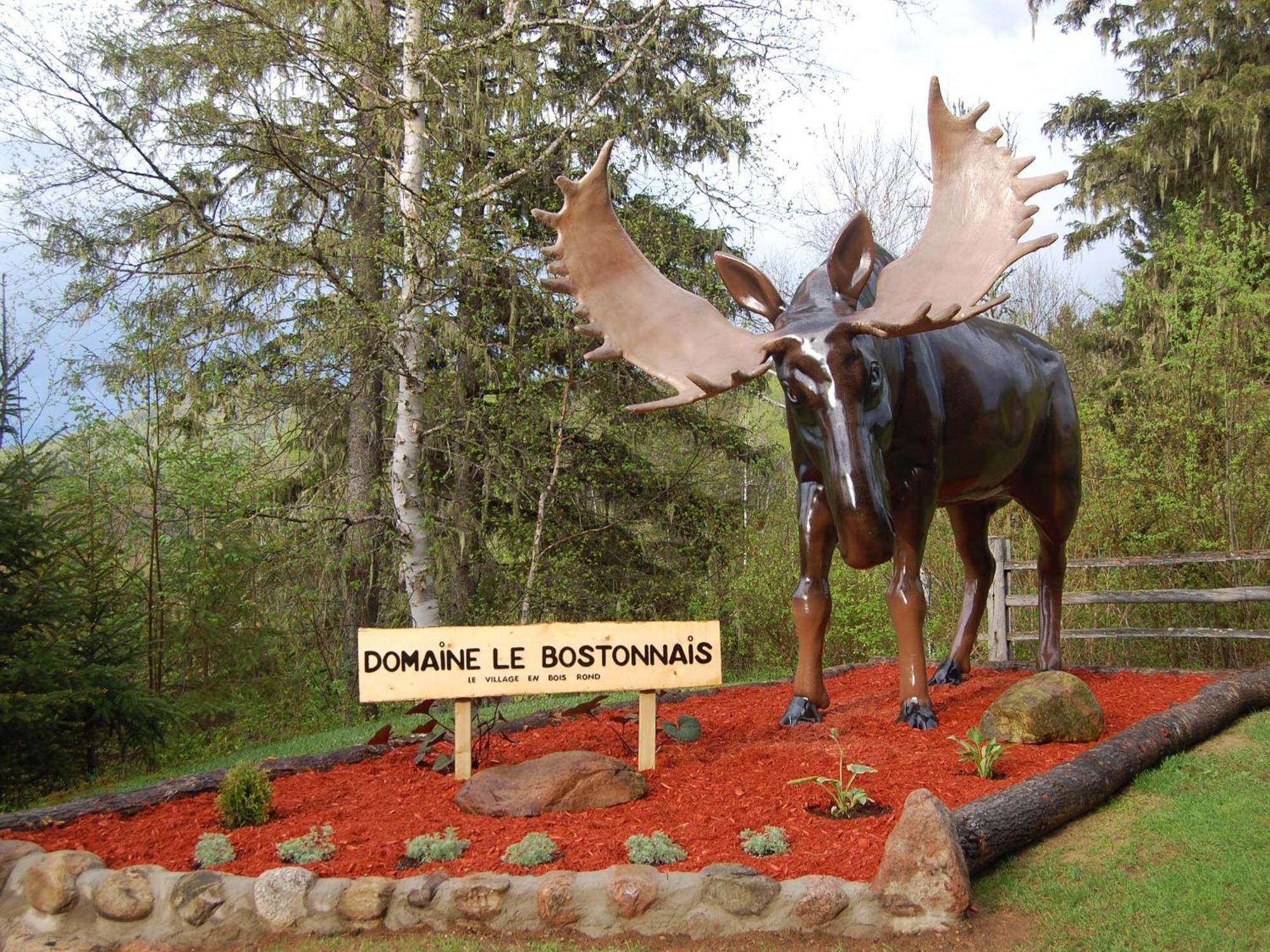 Domaine Le Bostonnais - Le Village En Bois Rond La Tuque Exterior foto