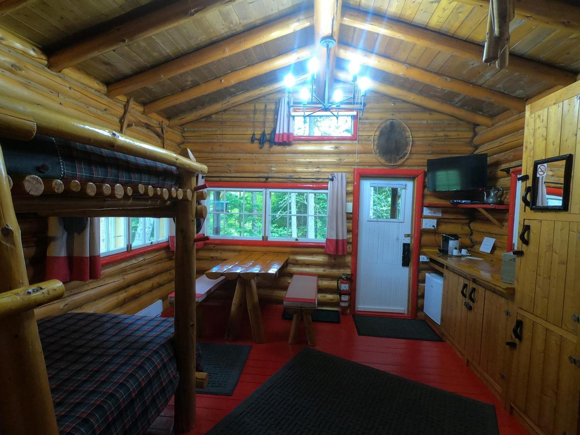 Domaine Le Bostonnais - Le Village En Bois Rond La Tuque Zimmer foto