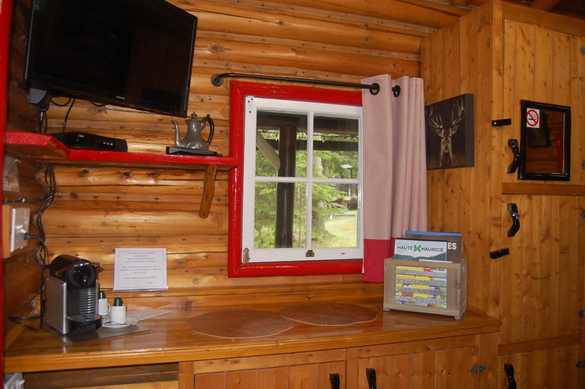 Domaine Le Bostonnais - Le Village En Bois Rond La Tuque Zimmer foto